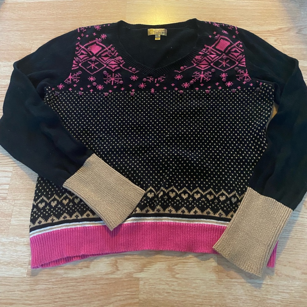 Black and pink Vera Wang V neck sweater
